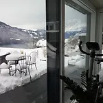 Moderne Mit Panoramablick Auf Thunersee Apartment *