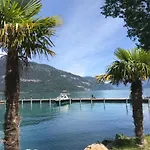 Moderne Mit Panoramablick Auf Thunersee Appartamento Krattigen