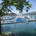 Moderne Mit Panoramablick Auf Thunersee Appartamento Krattigen