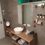 Moderne Mit Panoramablick Auf Thunersee Krattigen