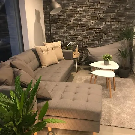 Moderne Mit Panoramablick Auf Thunersee * Krattigen