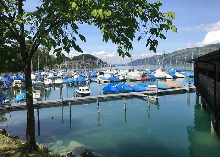 Moderne Mit Panoramablick Auf Thunersee Apartamento Krattigen