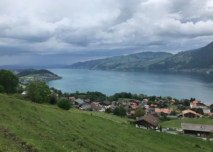 Moderne Mit Panoramablick Auf Thunersee * Krattigen