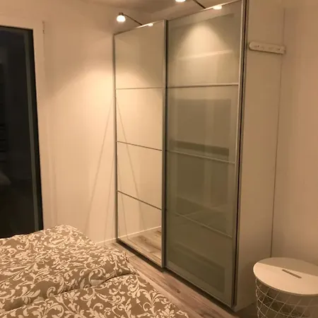 Moderne Mit Panoramablick Auf Thunersee Апартаменты