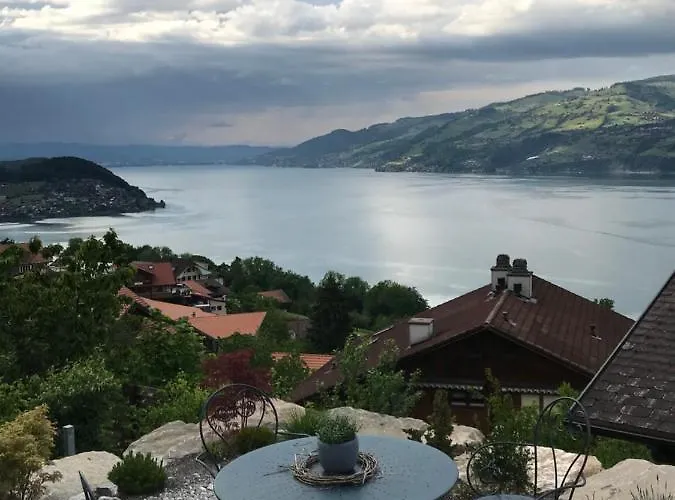 Apartamento Moderne Mit Panoramablick Auf Thunersee Krattigen
